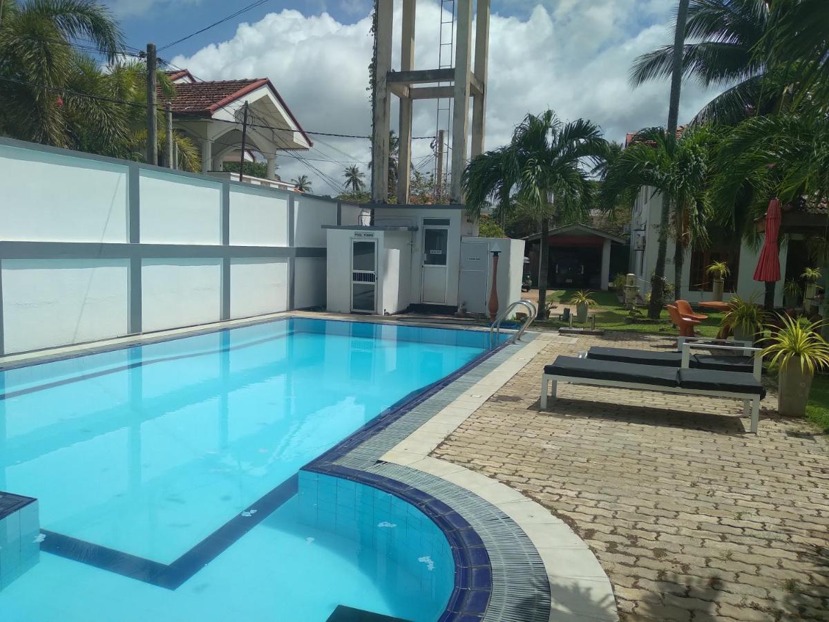 Vijai Resort Negombo Dış mekan fotoğraf