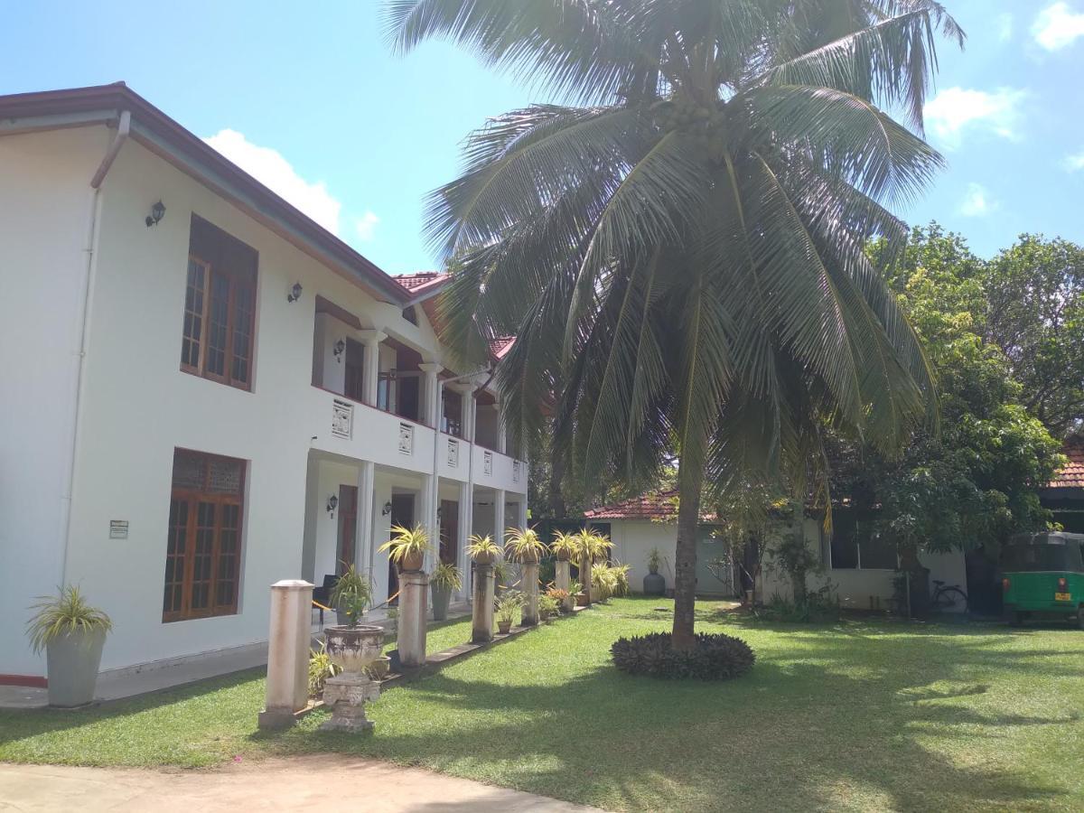Vijai Resort Negombo Dış mekan fotoğraf